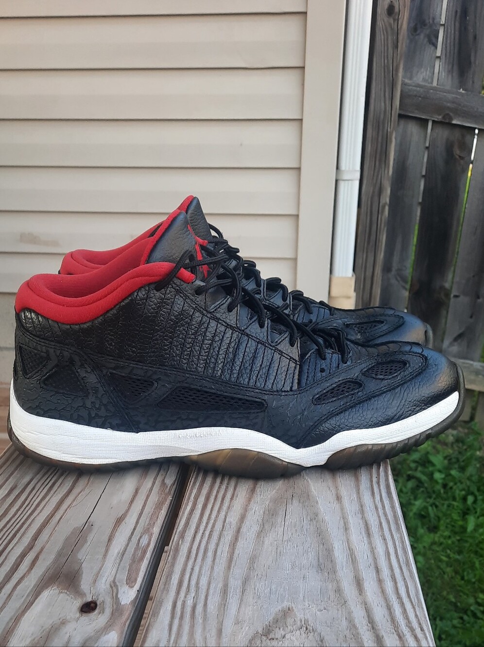 Jordan 11 IE Men's Black Sneakers with Red Collar Size 12
